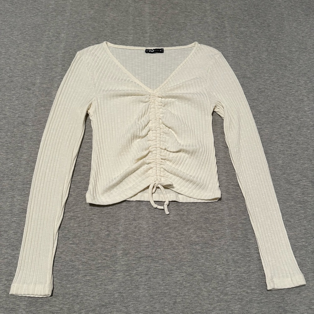 Cropped, scrunched, long sleeve top white, medium